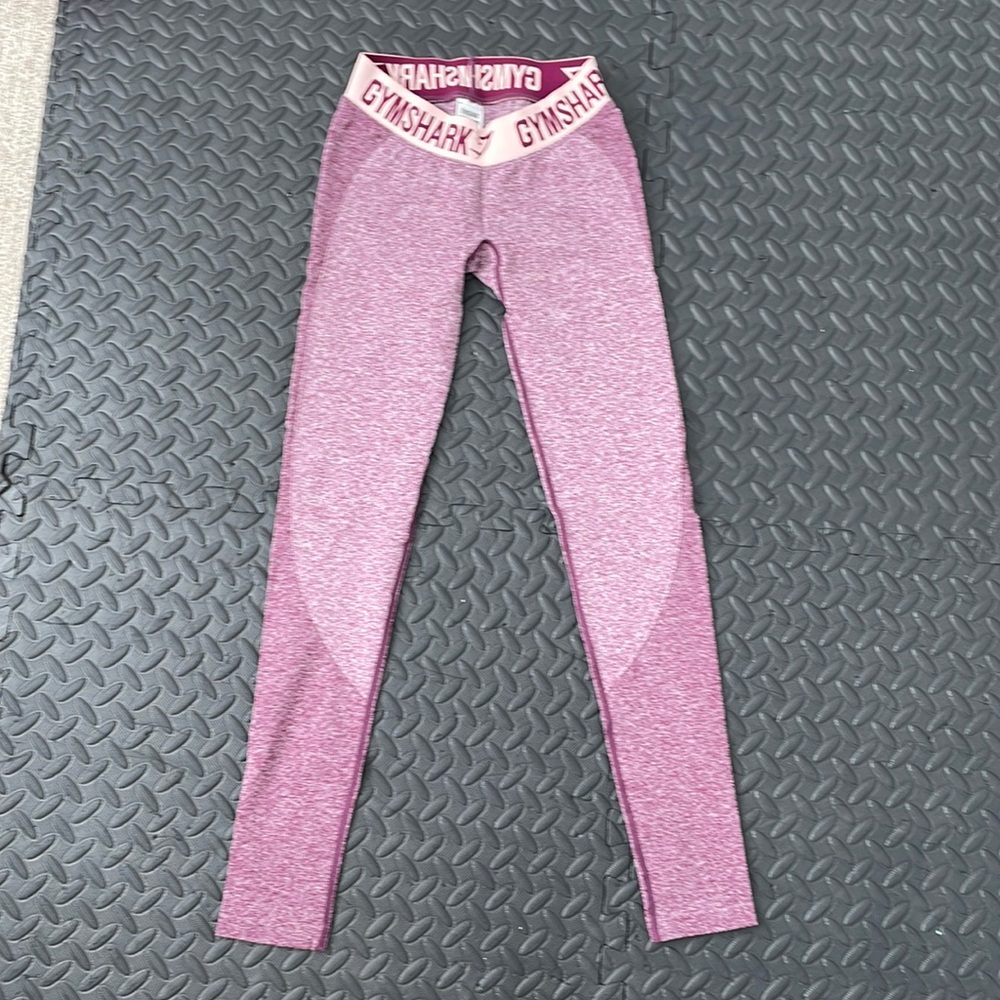 Gymshark size XS flex low rise leggings.